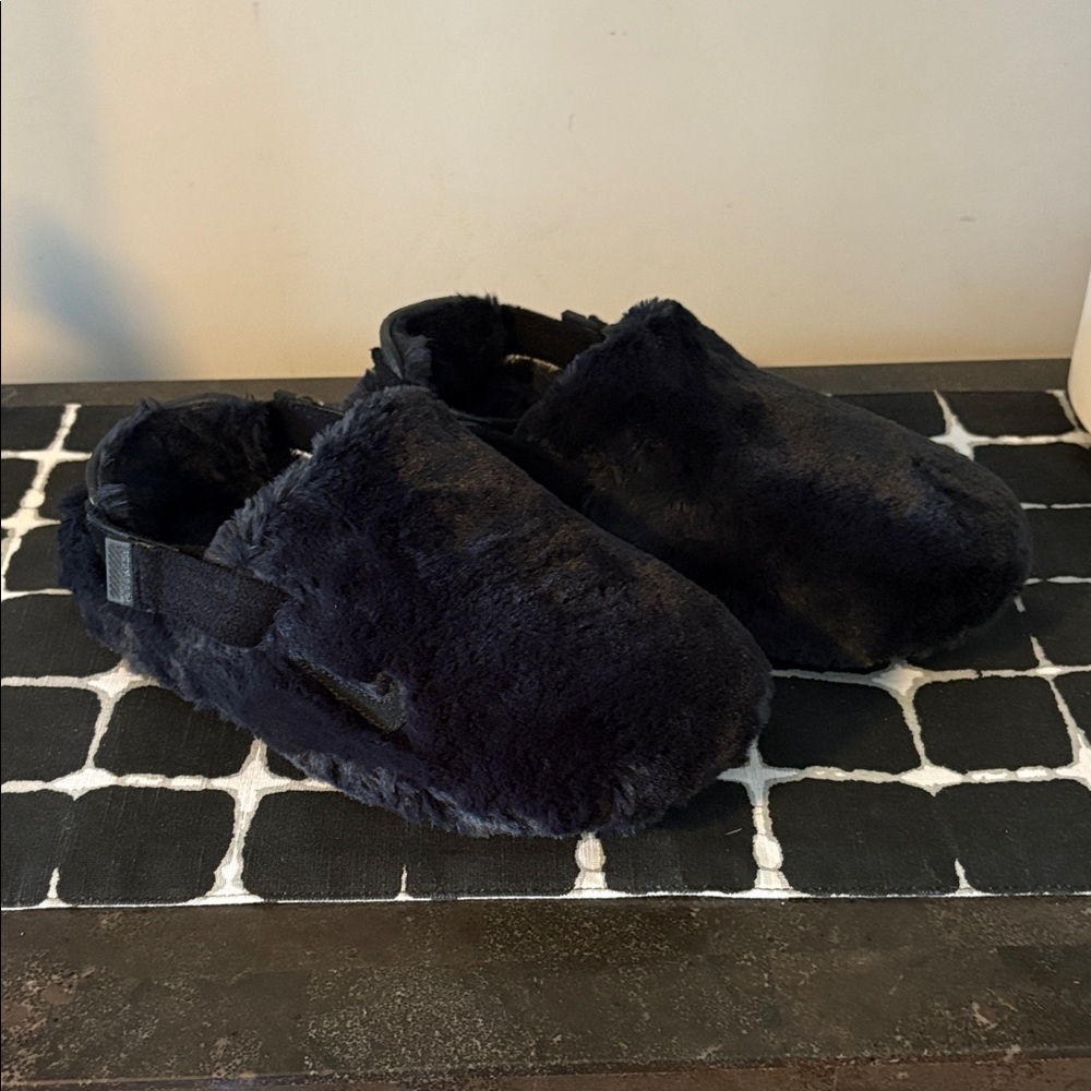 Nike Black clogs